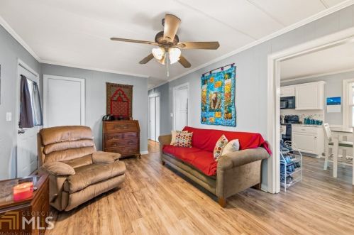 56 Crest St, Nicholson, GA 30565-1788