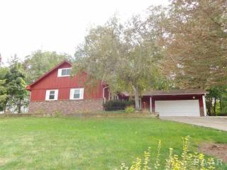 1010 Wonderview Dr, Lake Of The Woods, IL 61525-9547