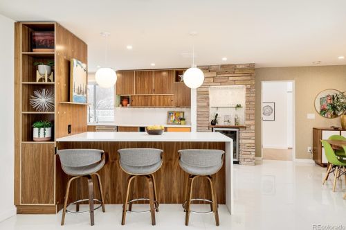225 Clermont St, Denver CO  80246-1038 exterior
