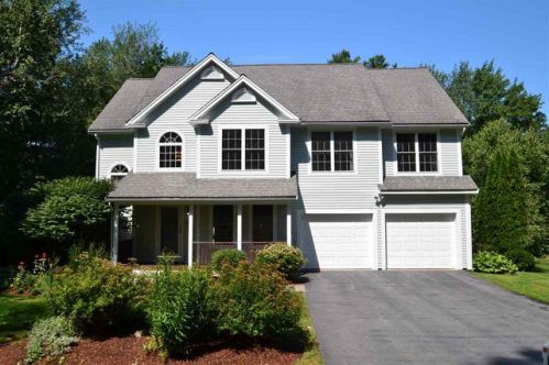 28 Kinloch Dr, Stratham, NH 03885-2138
