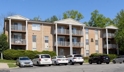 143 Vista Dr, Cedar Knolls, NJ 07927-2024