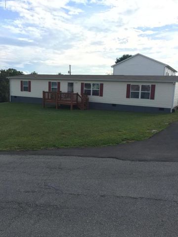 25 Badger St, Christiansburg, VA 24073-2843