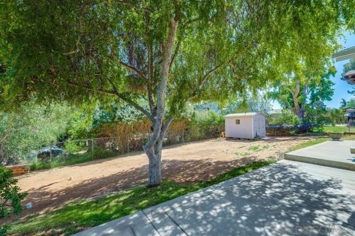 240 North Ln, El Cajon, CA 92021-4044