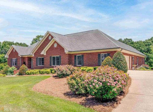 1216 Mill Creek Ln, Stockbridge GA  30281-4879 exterior