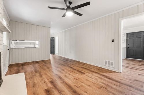 2985 Meadow Lark Dr, Atlanta GA  30344-4033 exterior