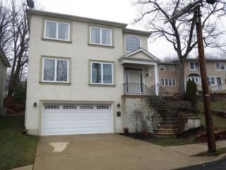 21 Woodside Ave, Paterson, NJ 07506-2225