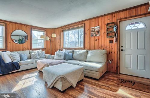 215 Cavalry Rd, Carlisle PA  17013-1606 exterior