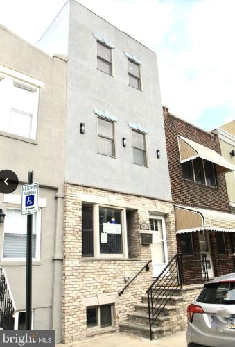 2841 12th St, Philadelphia, PA 19133-1228