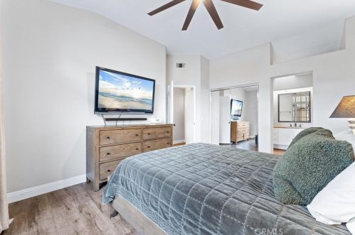 537 Hollydale Ln, Anaheim CA  92808-1931 exterior