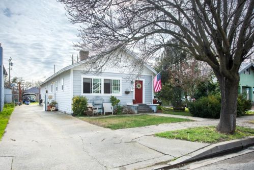 191 Hazel St, Gridley, CA 95948-2602