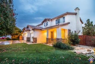 39419 Hawthorne St, Palmdale, CA 93551-4918