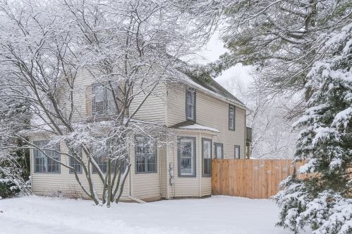 622 Spring St, Batavia, IL 60510-2160