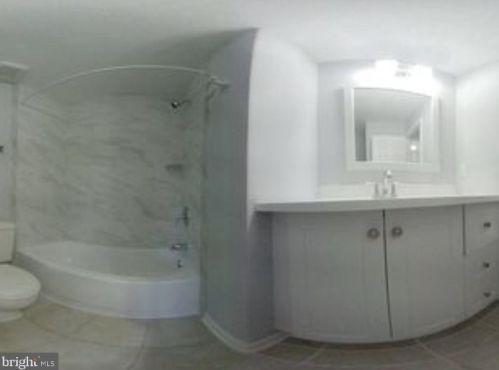 13607 Wildflower Ln, Clifton, VA 20124-1047