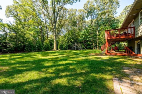 185 Berrywood Dr, Severna Park MD 21146-2030 exterior