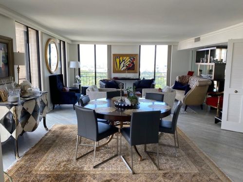 1122 Colorado St, Austin, TX 78701-2100