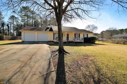 100 Cowan Dr, Stockbridge, GA 30281-2800