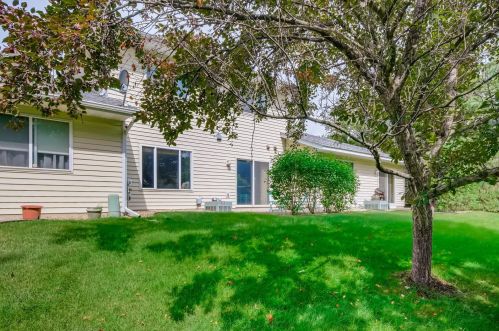 3236 Edgerton St, Saint Paul MN  55127-5032 exterior