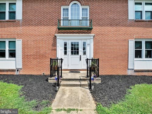 99 Diamond St, York, PA 17404-5352