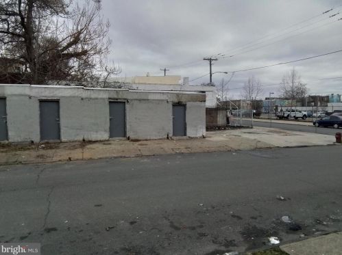 2601 6 St, Philadelphia PA 19133-2636 exterior