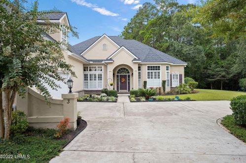 3 Meadowlawn Ln, Bluffton, SC 29910-9538