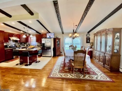 5 Stephen St, Dover NJ  07801-2224 exterior