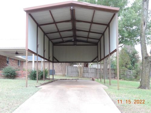 1421 Meadow Ln, Midlothian TX  76065-2050 exterior
