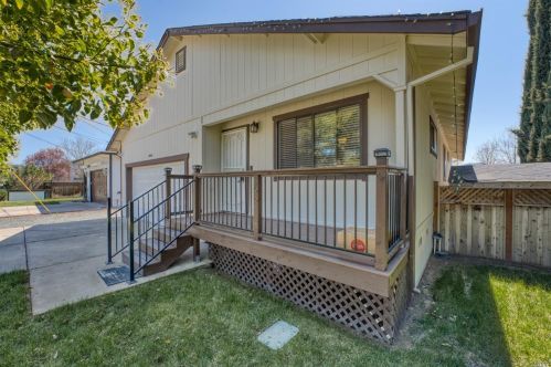 18665 Spyglass Rd, Middletown, CA 95467-8668
