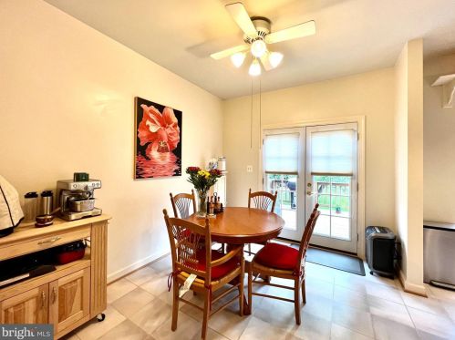 6 Chippewa Ct, Silver Spring MD 20906-6316 exterior