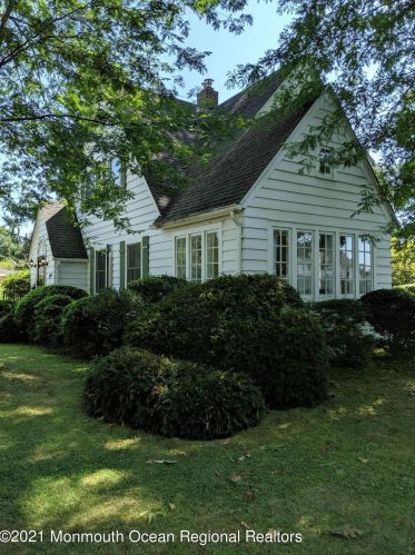 144 Main St, East Freehold, NJ 07728-2228