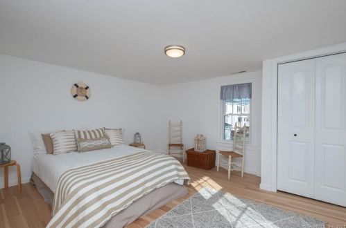 41 New Marker Rd, Wapping CT  06074-1863 exterior