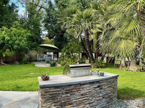 1107 Riviera Dr, Santa Ana CA 92706-1841 exterior