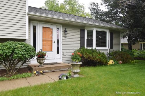 990 Prairie St, Batavia, IL 60510-2076