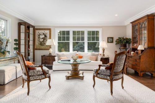 172 Catalpa Rd, Wilton CT  06897-2004 exterior