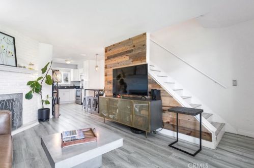 19913 Keswick Ln, Huntington Beach CA  92646-4250 exterior