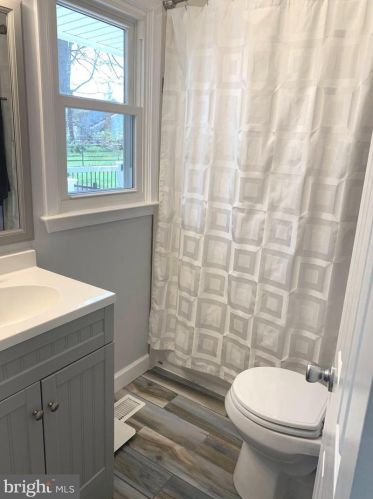 9492 Vollmerhausen Dr, Columbia MD  21046-2004 exterior