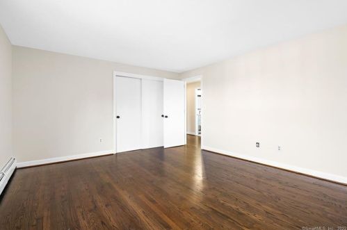 20 Summit Dr, Wapping CT  06074-3742 exterior