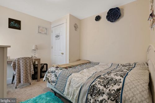 542 Orange St, Lancaster PA  17603-3669 exterior
