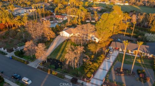1232 Pleiades Dr, Vista CA  92084-6531 exterior