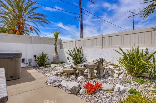 305 Kenmore St, Anaheim CA  92804-2114 exterior