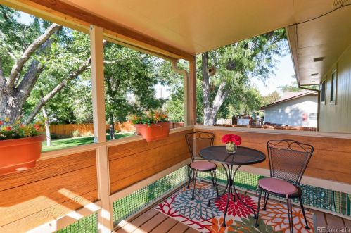 6917 Spruce Dr, Englewood CO 80112-1229 exterior