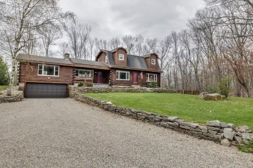 377 Woodhaven Rd, Glastonbury, CT 06033-1921