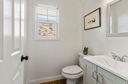 4824 Eaton Park Way, Aurora CO 80016-5926 exterior