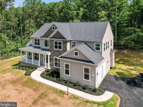 175 Still Water Ln, Fredericksburg, VA 22406-4081