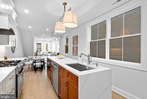 541 22nd St, Philadelphia PA  19130-3130 exterior