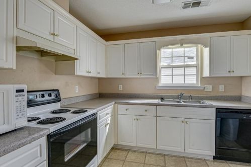586 Bradford Ln, Evans GA  30809-3689 exterior