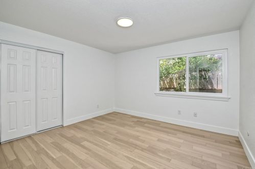 2532 Unicornio St, Carlsbad CA  92009-5327 exterior