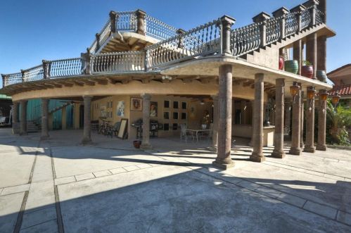 614 Pine Gully Rd, Taylor Lake Village TX  77586-1827 exterior