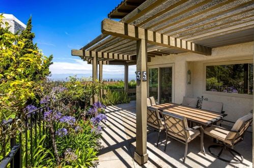 55 Aspen Way, Palos Verdes Estates, CA 90274-3429