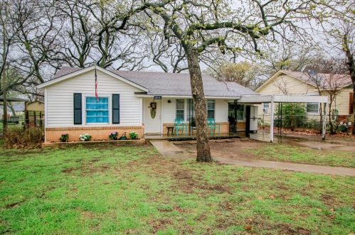 216 Roberts Cut Off Rd, Fort Worth TX  76114-3605 exterior