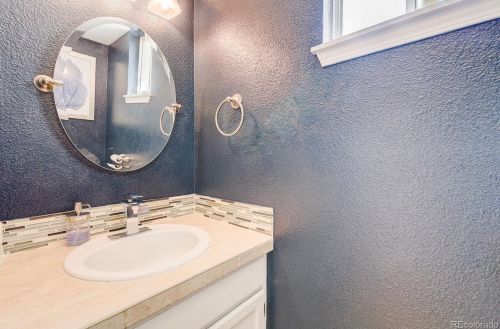 20250 Purdue Pl, Denver CO  80013-6073 exterior